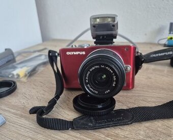 Digitální fotoaparát - Olympus E-PL3 12.3 Mpix