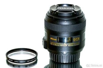 Nikon 40 mm f/2,8 AF-S G DX Micro + Hoya HMC TOP STAV