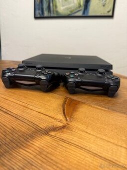 Playstation PS4 PRO 872GB
