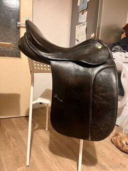 Prestige drezurní sedlo 16,5