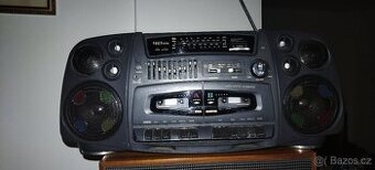 Radiomagnetofon First s barevnou hudbou