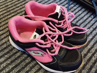 LOTTO JUMPER 400 II JR L vel. 34 dívčí sálovky do tělocvičny