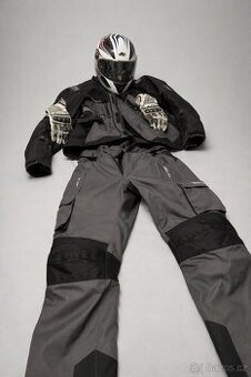 Prodej kompletního oblečení na motorku