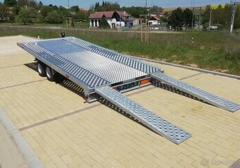 Hydraulická sklopka s nájezdy 450x210cm, 2700/680kg, VDI2700