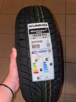 Zimní pneumatiky značky KUMHO 185/65 R15