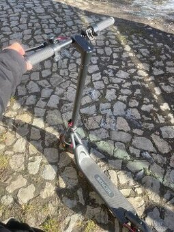 Elektrická koloběžka SENCOR – jako nová, minimálně ježděná