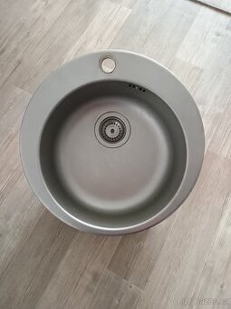 Dřez kulatý, nerez.