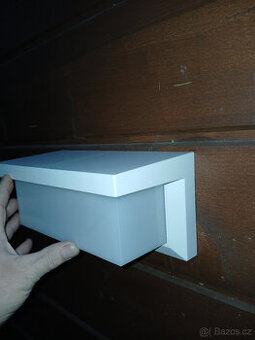 Světlo - venkovní (vnitřní) nástěnné svítidlo se senzorem