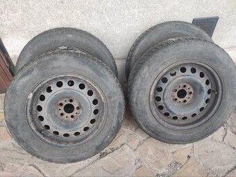 Zimní gumy 205/65 R15