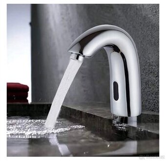 Automatická baterie s infračerveným senzorem