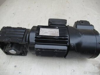 SEW-NOVÁ elektropřevodovka 400V.0,75kw-218ot.min.