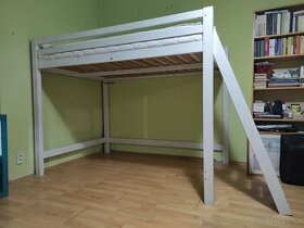 Dřevěná patrová postel 140x200cm