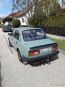 Škoda 105 - 1