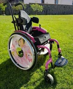 Invalidní dětský vozík Medicco Simba