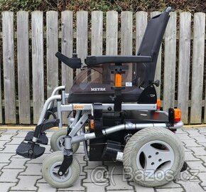 Elektrický invalidní vozík Meyra Champ s liftem.