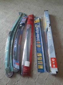 Stěrače FLAT MULTI celkem 5 ks.