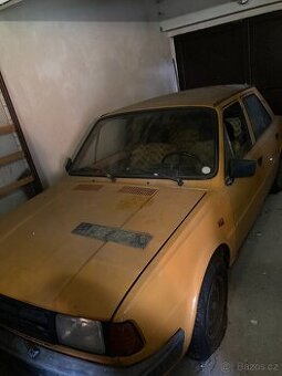 Prodám Škoda 120 LS – garážovaný veterán, vhodný k renovaci