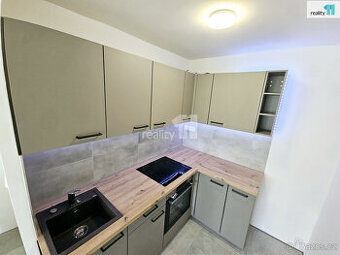 Pronájem bytu 2+kk, 43 m2, Květnového vítězství, Praha - 1