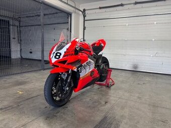 Ducati Panigale v4