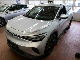 VW ID.4 Pure 2022 elektro 109kw/tepelko/led/kamera/Keyless