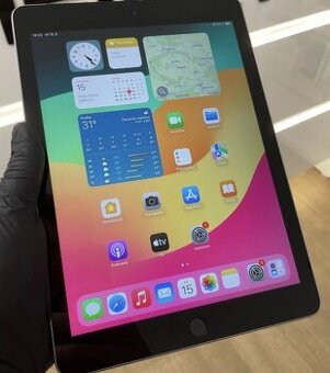 Apple iPad 9,7" (6. generace) 32GB Space Gray
