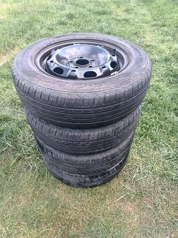 Pneu fabia 165/70 R14