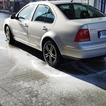 Volfswagen bora 1.6