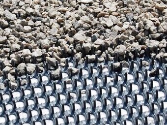 Štěrková rohož Gravel Lock - pochozí, pojezdová na terasu