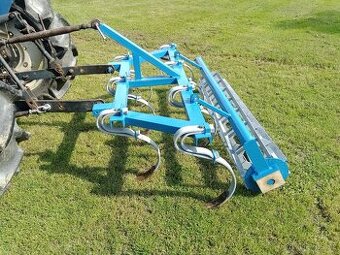Kultivátor s drobicím válcem