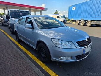 Škoda Octavia II 1.6 MPi limuzína 1 maj.-servis jen Škoda-95