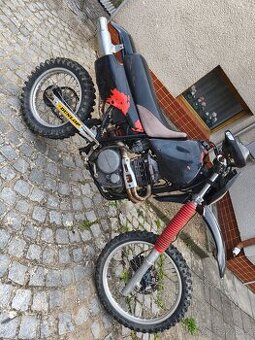 Honda XR600 R bez TP