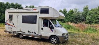 Obytný automobil