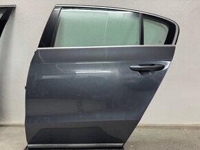 Levé zadní dveře VW Passat B7, kód barvy LK7X