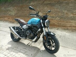 Voge 525 AC