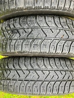 4ks Pneu Pirelli 195/65 R15 91T M+S včetně disků