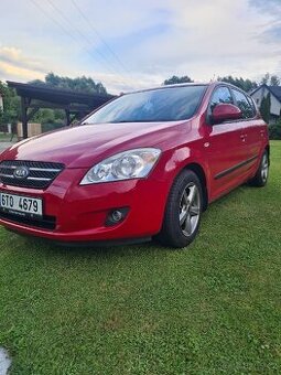 Kia Ceed 1.4 80kW, benzín, klima, manual
