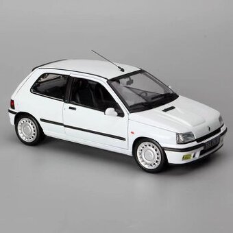 Modely aut 1:18