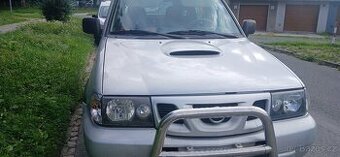 Terrano II 2,7tdi rok 2003