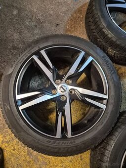 5x108 volvo 235/50 R19
