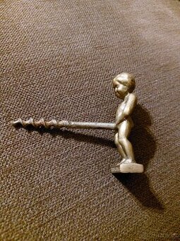 Značková retro vývrtka.