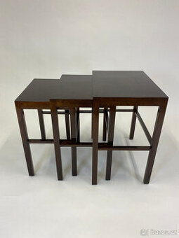 Unikátní hnízdové stolky Halabala - renovace, šelak