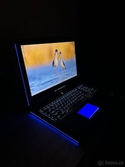 Alienware 17 R5
