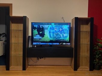 Obývací stěna s LED osvětlením - Top stav