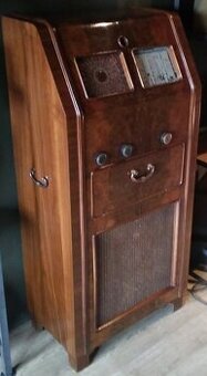 Koupím staré rádio s gramofonem Telefunken Big Ben Luxus