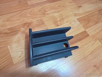 Levá mřížka předního nárazníku Octavia II