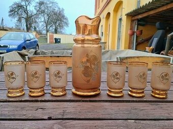 Skleničky, talíře