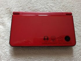 Nintendo DSi XL Super Mario Bros. 25th Anniversary