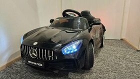 Auto Mercedes AMG