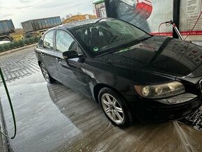 Volvo s40 2.5l 125kw - 1