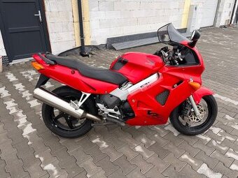 Honda VFR 800